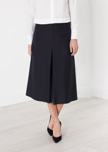 Load image into Gallery viewer, Tulle Pleat Skirt in Navy

