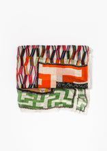Load image into Gallery viewer, Compostella Scarf
